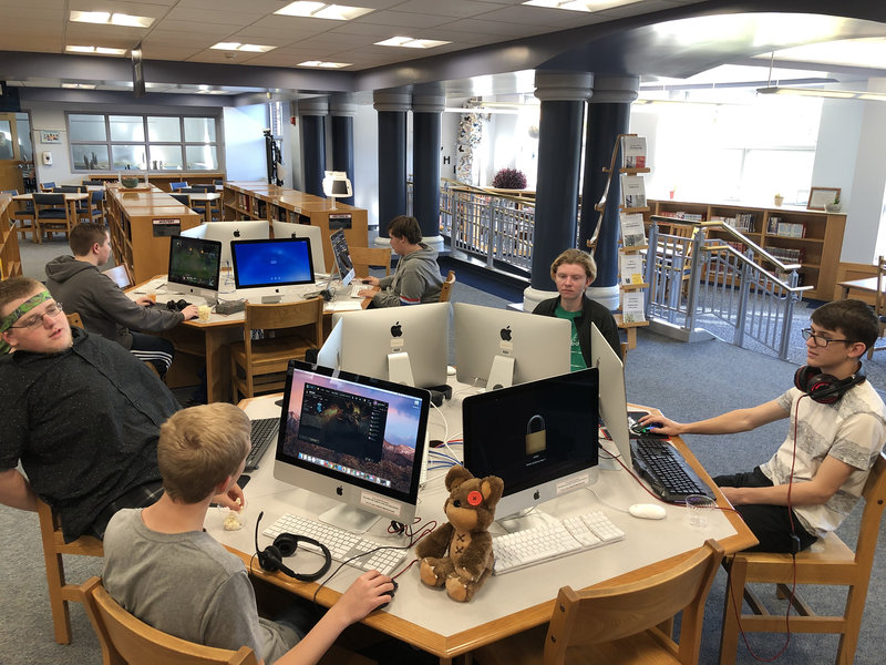 Esports Leagues Continue To Play Despite School Closures